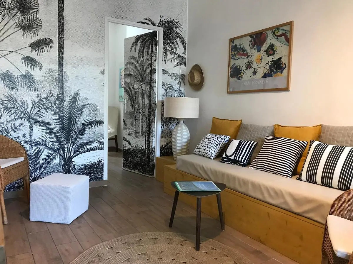Apartment Villa Du Golfe T3 En Bord De Plage La Ciotat France